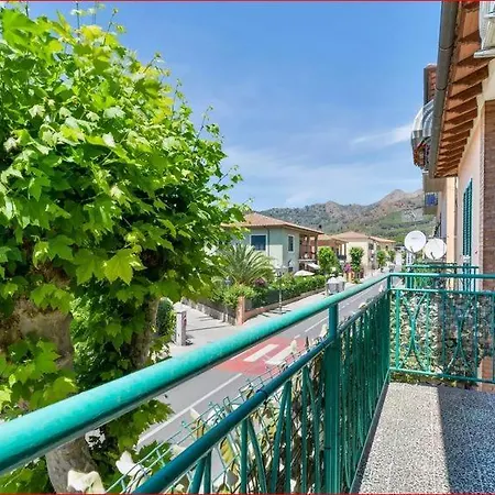 Casa Martina E Ilaria Appartement *